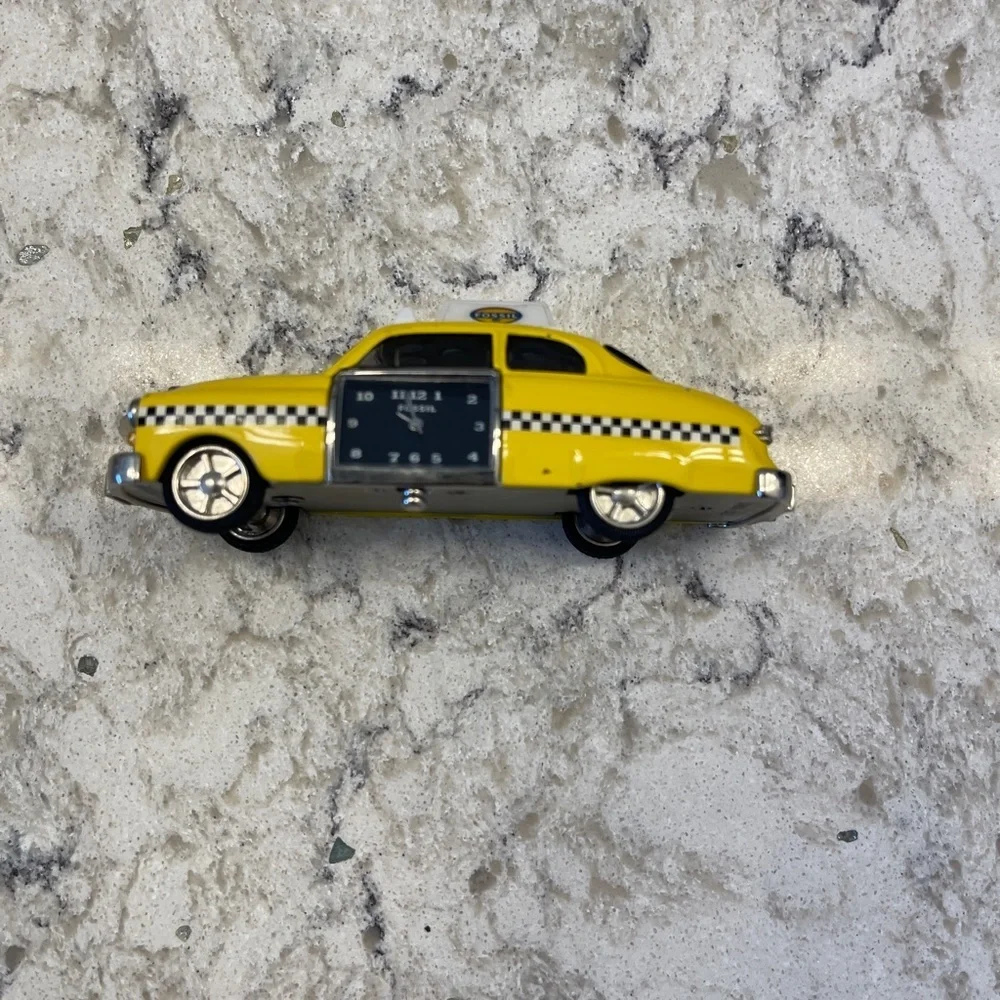 Fossil Limited‎ Edition Taxi Cab clock
